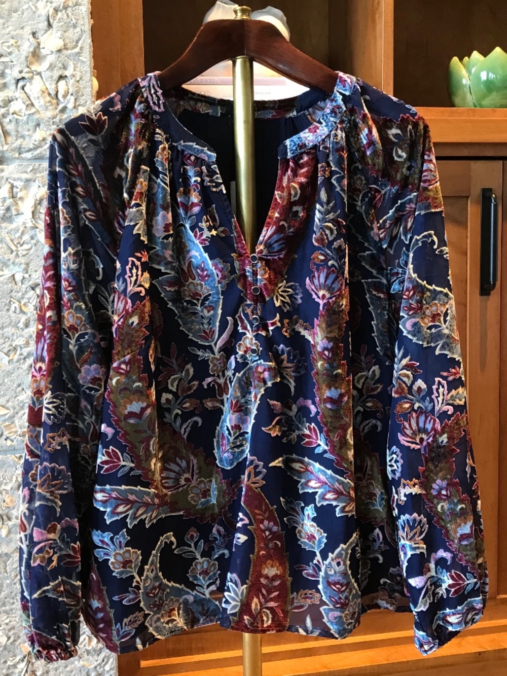 TALBOTS BURNOUT DARK ROMANCE FESTIVE VELVET FLORAL PAISLEY TOP